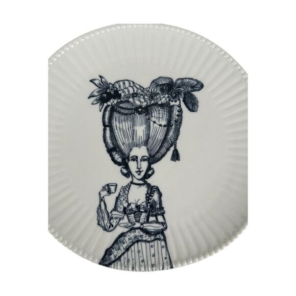 Anthropologie Plate Florence Balducci LADY IN WAITING RARE! 10.75" D Whimsical - Picture 6 of 14